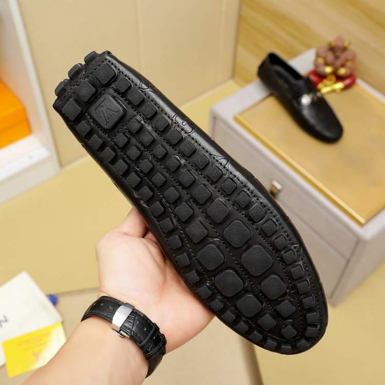 Picture of Louis Vuitton Shoes _SKULVsz38-45mnf081112214